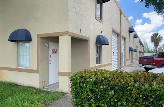 Warehouse For Sale in Hialeah Gardens